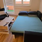 Violette Apartment