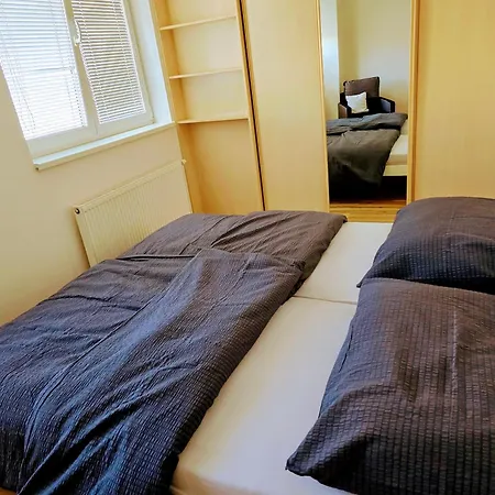 Violette Apartment